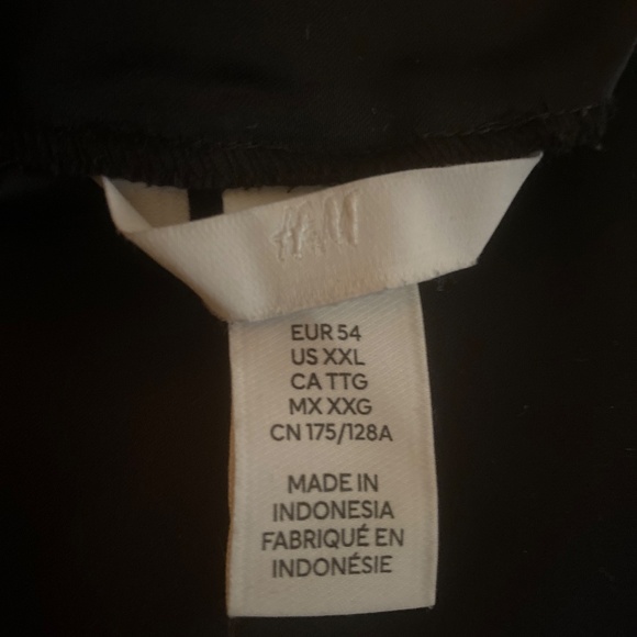 Beautiful Black Satin Dress - Picture 3 of 4